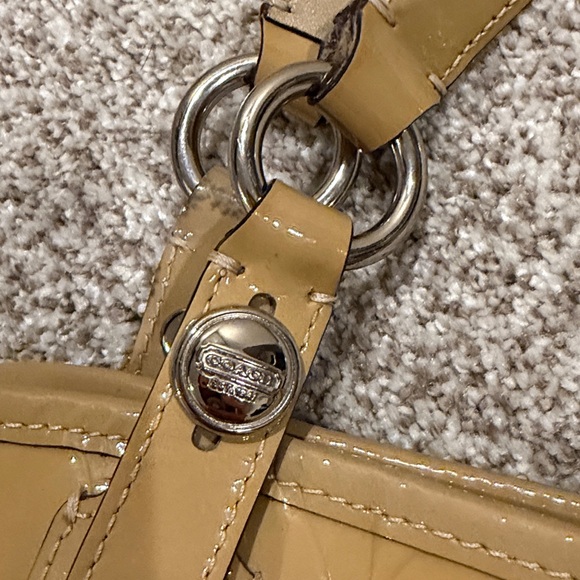Coach Yellow Patent Signature Shoulder Bag - Picture 3 of 9